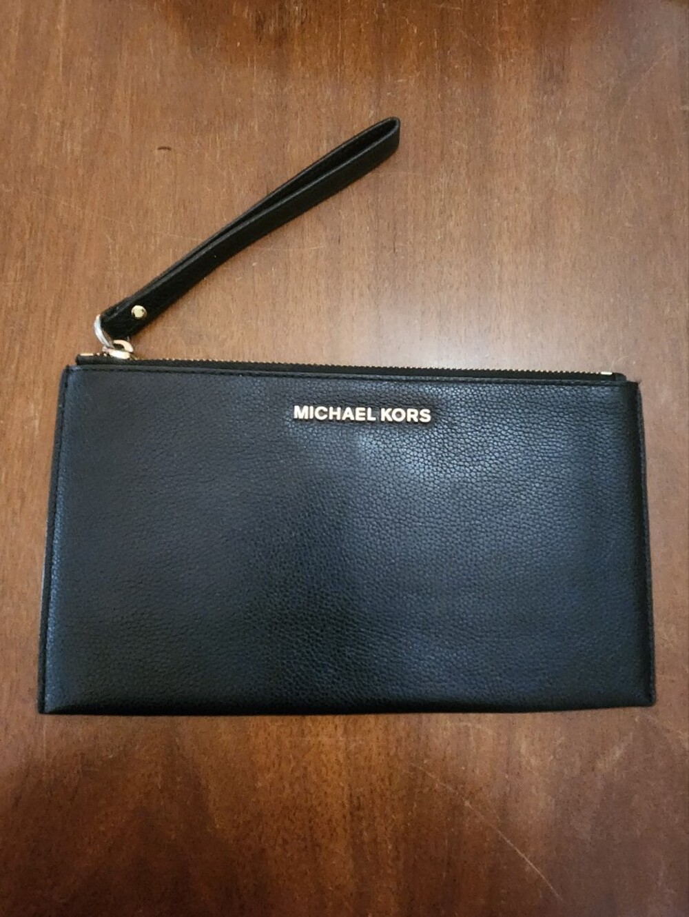 Michael Kors Jet Set Travel Large Top-Zip Pebbled Leather Wristlet Pouch